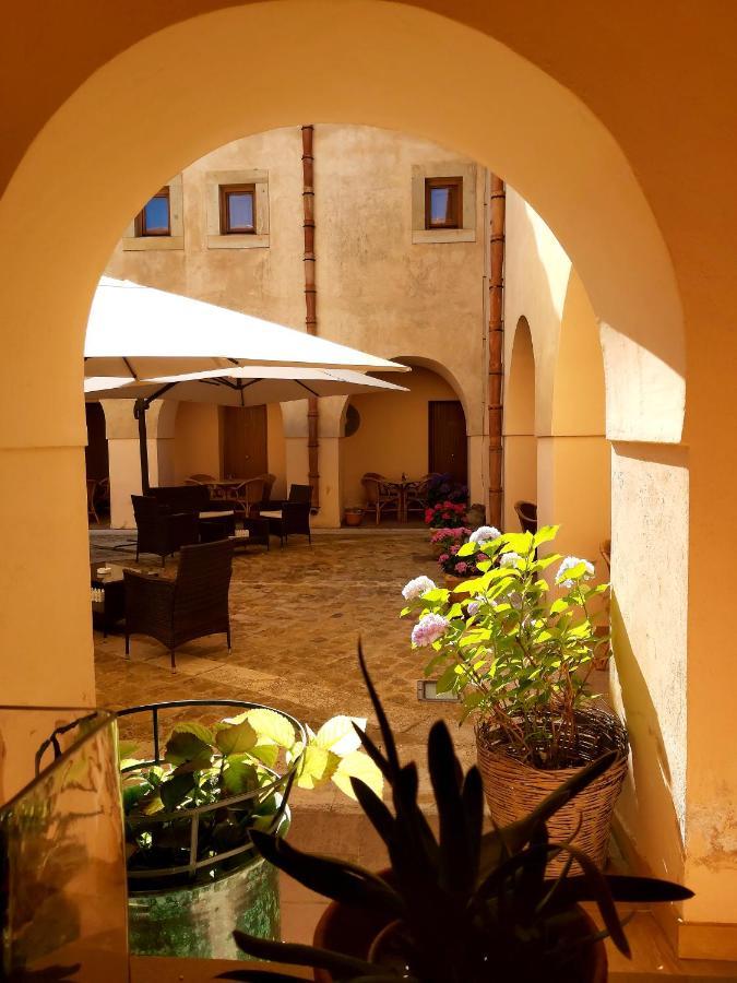 Отель Al Convento San Mauro Castelverde Экстерьер фото